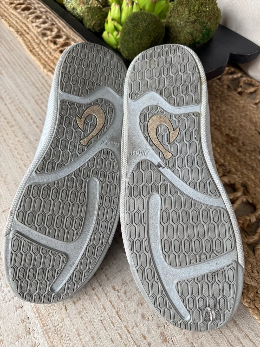 OluKai Navy Canvas Lace-Up Sneakers with Brown Leather Accents like new!